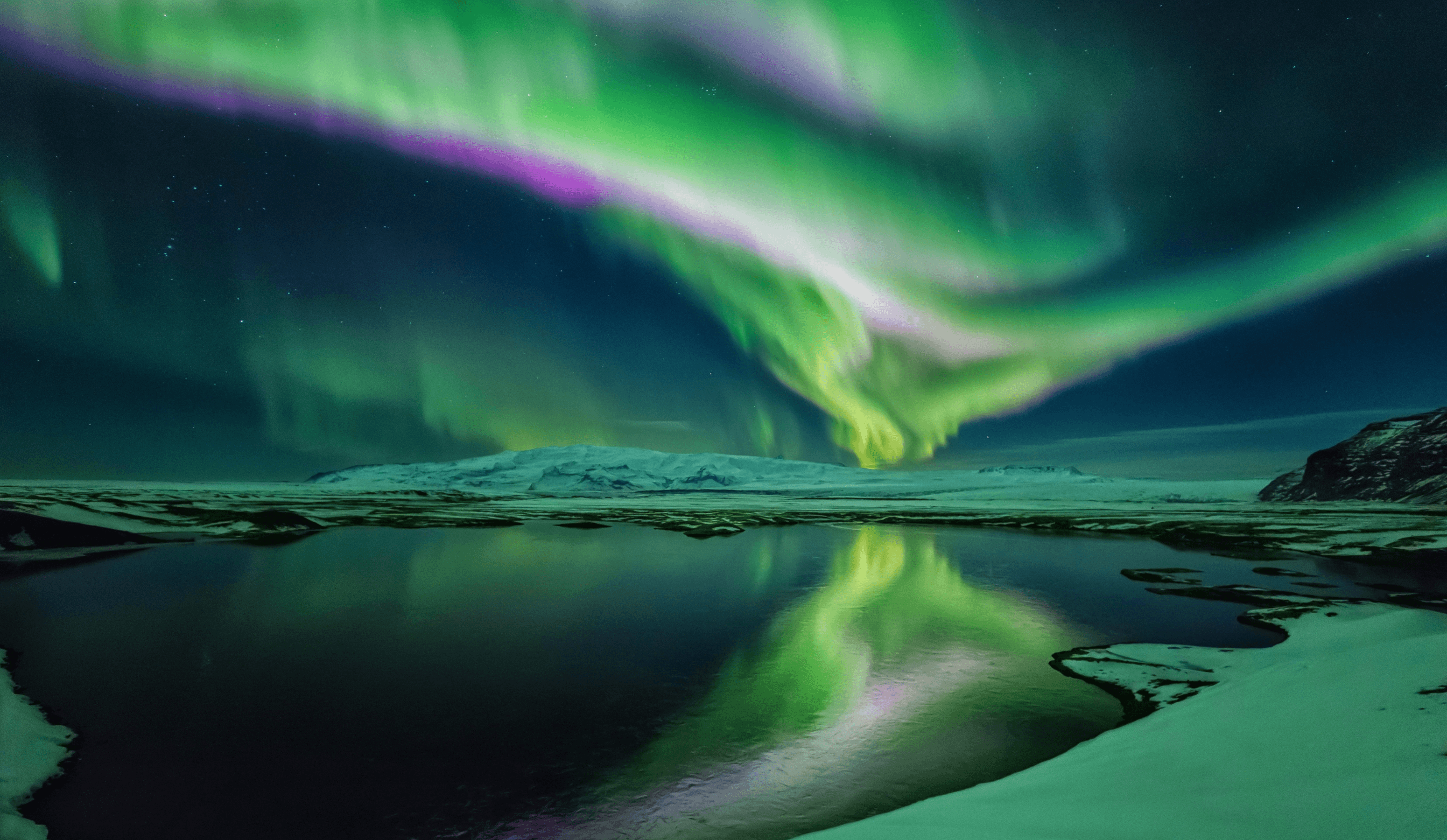 northern lights iceland.png